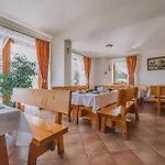 Orelki אתר נופש בוקוווינה טטז'אנסקה